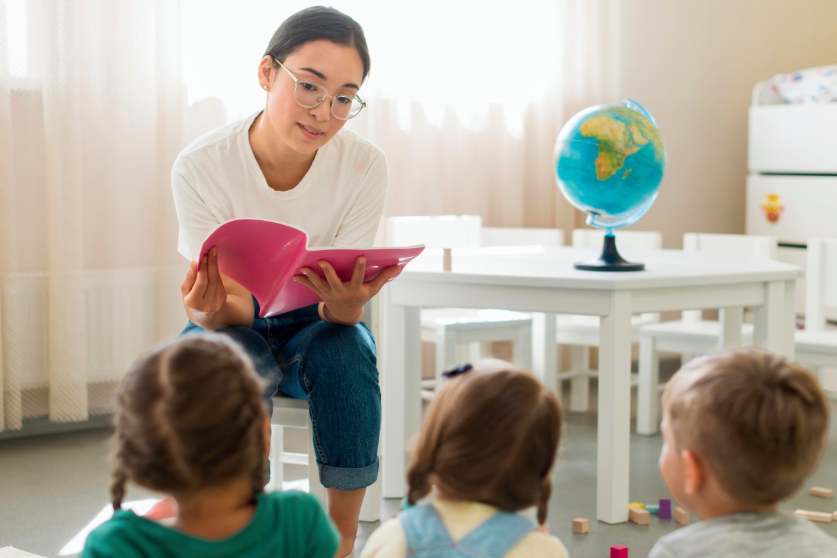 The Power of Storytelling: How It Builds Language Skills