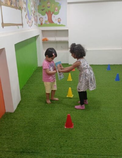 Summer camp at Elzee, best preschool and day care in Goregaon, not only elevates confidence but allows kids to deep dive into different activities enhancing coordination and life skills.