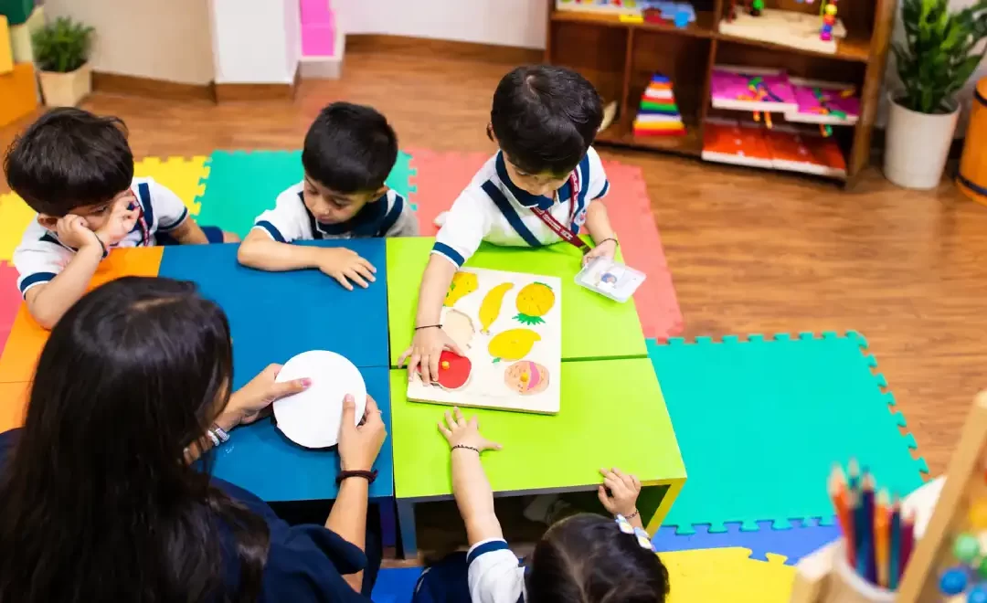 How Puzzles Help Young Children Develop Logical Thinking?